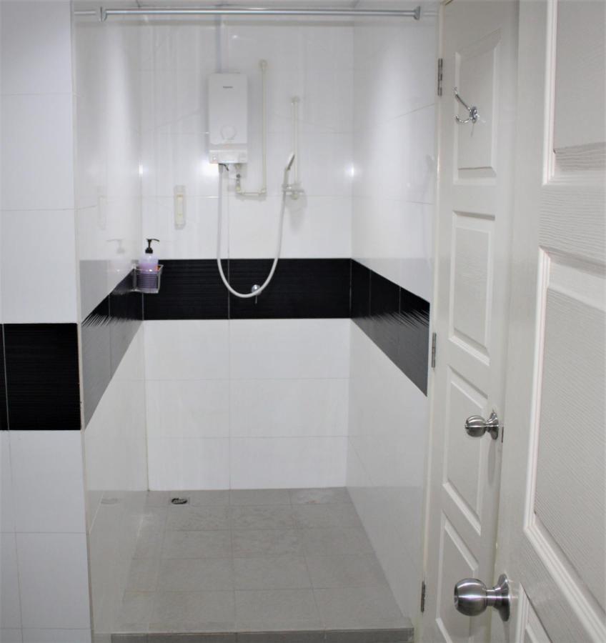 Mansion One Seaview Georgetown 2Br 6 Pax Apartment Ngoại thất bức ảnh